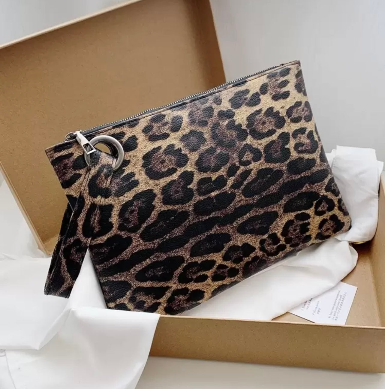Animal attraction clutch